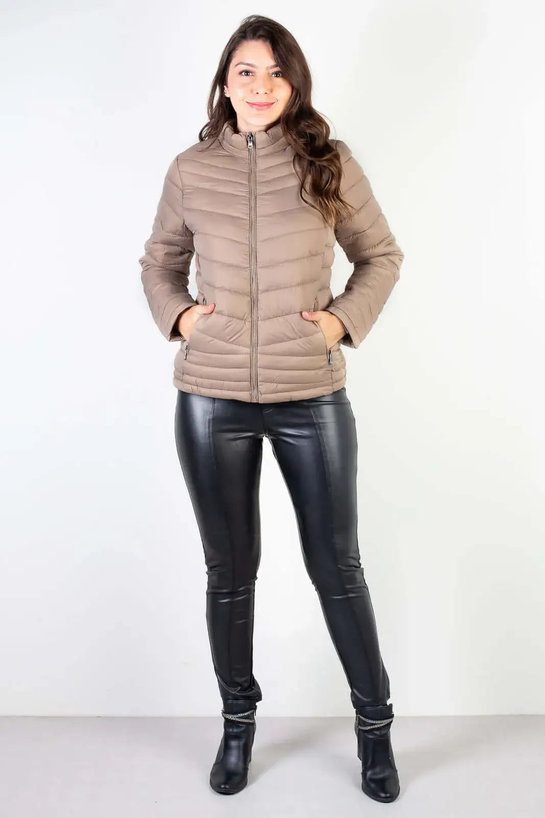 Jaqueta feminina de nylon curta 80226