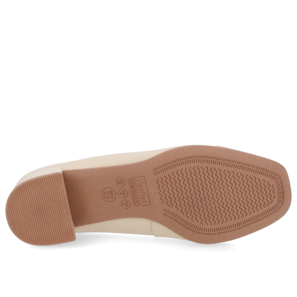 Scarpin Couro Bico Quadrado Enfeite